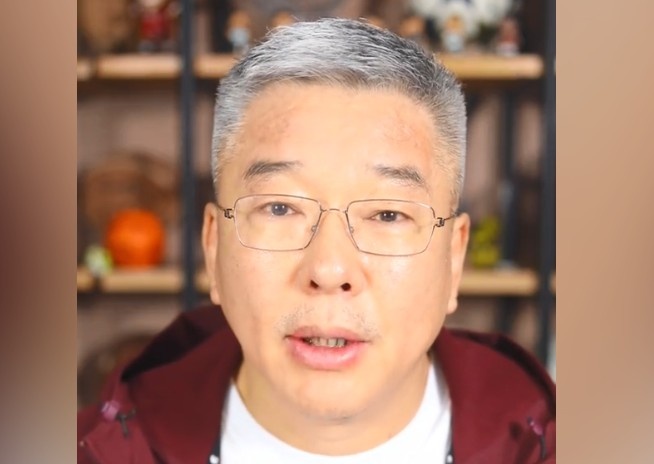 劉建宏談如何使用塞鳥：他滿足國(guó)足前腰要求，但不能讓他陷入群狼